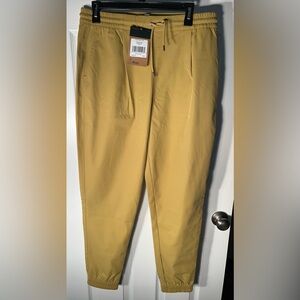 $99 Women’s The North Face Standard Jogger Antelope Tan Women’s Large L NWT New